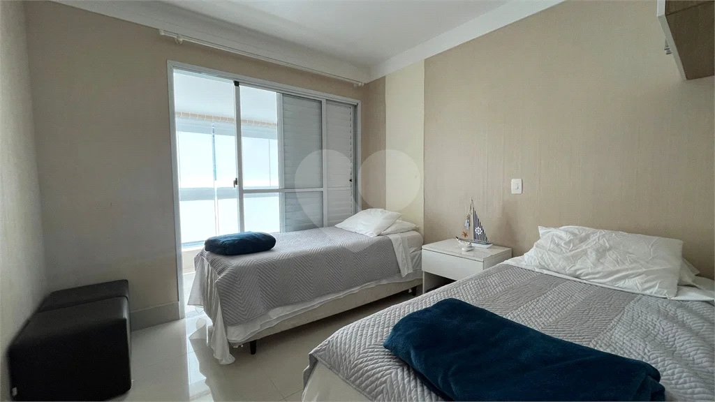 Apartamento à venda com 3 quartos, sendo 2 suítes,  em Riviera de São Lourenço, Bertioga, SP