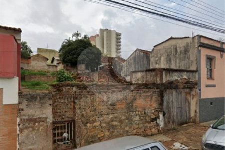Terreno com 421 m², localizado no centro de São Carlos