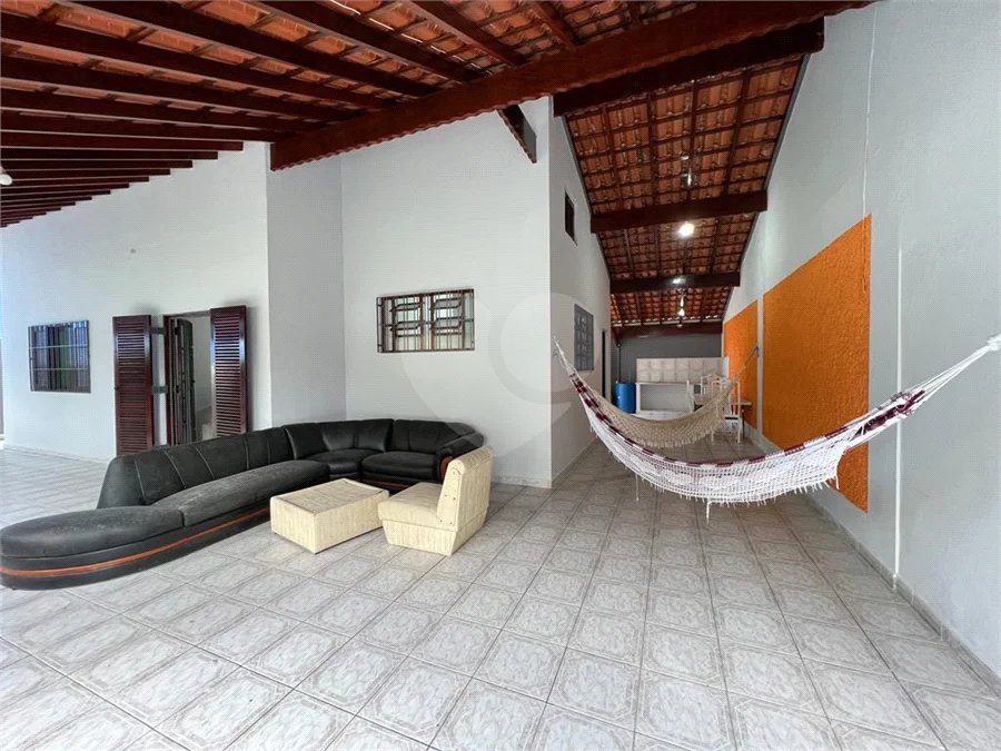 CASA NA PRAIA A POUCOS PASSOS DO MAR TERRENO AMPLO E EXCELENTE ESPAÇO PARA TODA A FAMÍLIA