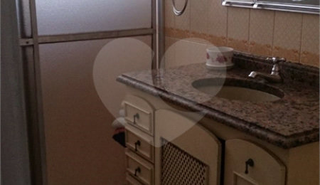 Sobrado à venda com 3 quartos, sendo 1 suíte,  em Santo Amaro, São Paulo, SP