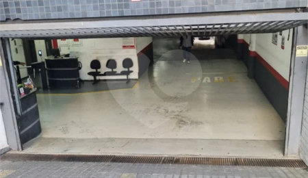 Sala comercial com 52M2, 2 vagas na Vila Clementino