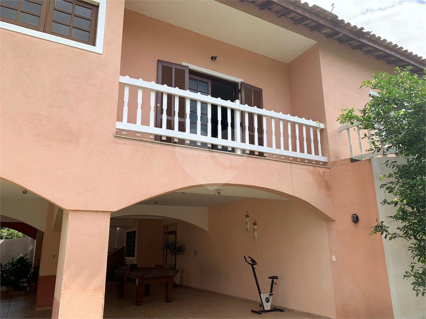 Casa ampla à venda no Vale das Flores em Atibaia