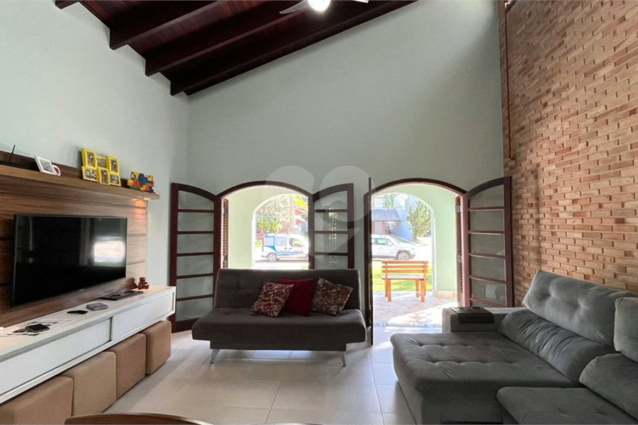 Casa à venda com 3 quartos, sendo 1 suíte,  em Riviera de São Lourenço, Bertioga, SP