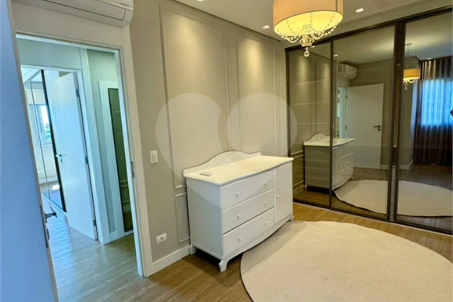 Apartamento no Edifício Bellagio, com 3 dormitórios, sol da manha e na modalidade porteira fechada.