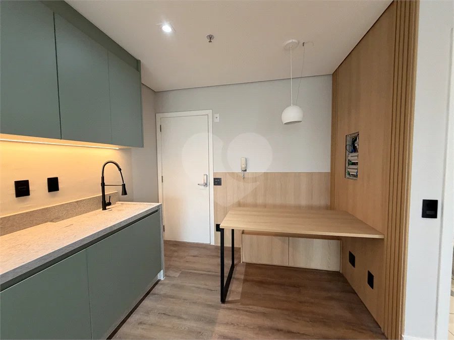 Flat Mobiliado e Reformado de 42 m² com Varanda e Vista Panorâmica em Frente ao Shopping Metrópole – Centro de SBC