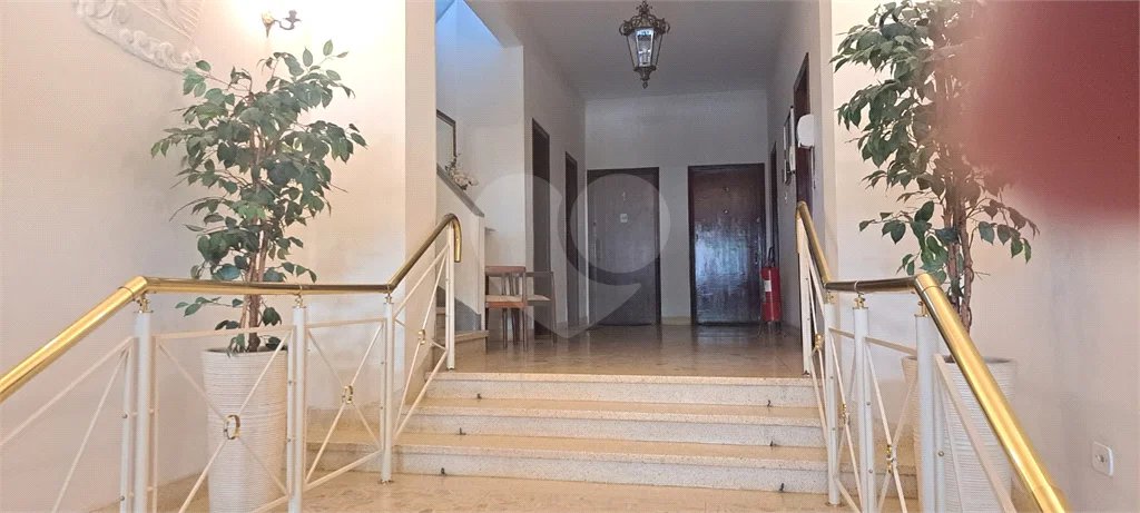 Apartamento à Venda na Aclimação