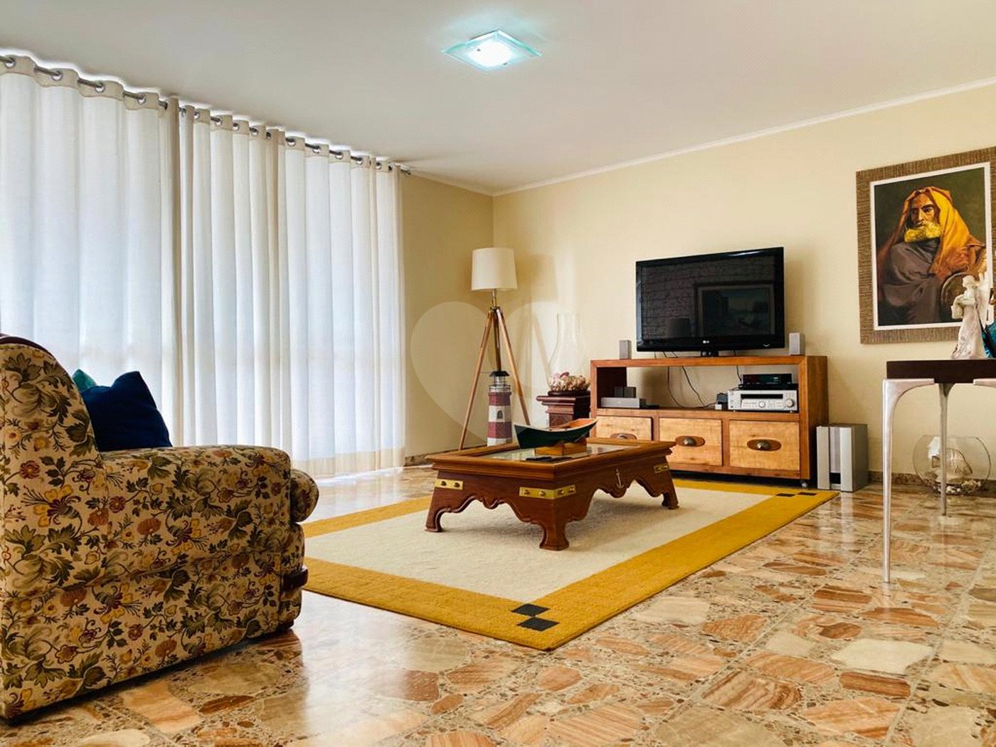 Sobrado à venda com 5 quartos, sendo 1 suíte, em Interlagos, São Paulo, SP