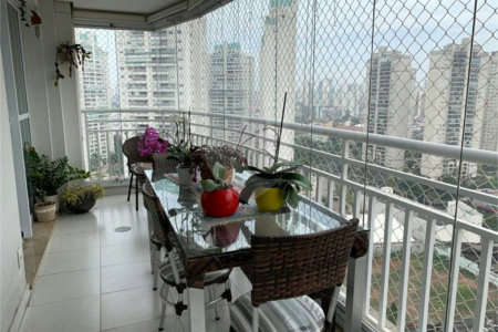Apartamento 112m2 para venda na Mooca com 3 dormitórios. + 2 vaga. Rua Taquari.