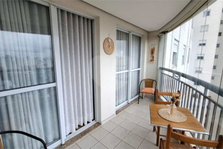 Apartamento a venda no Ipiranga com 3 dormitórios e 2 vagas com 115m² Aceita e estuda Permuta.