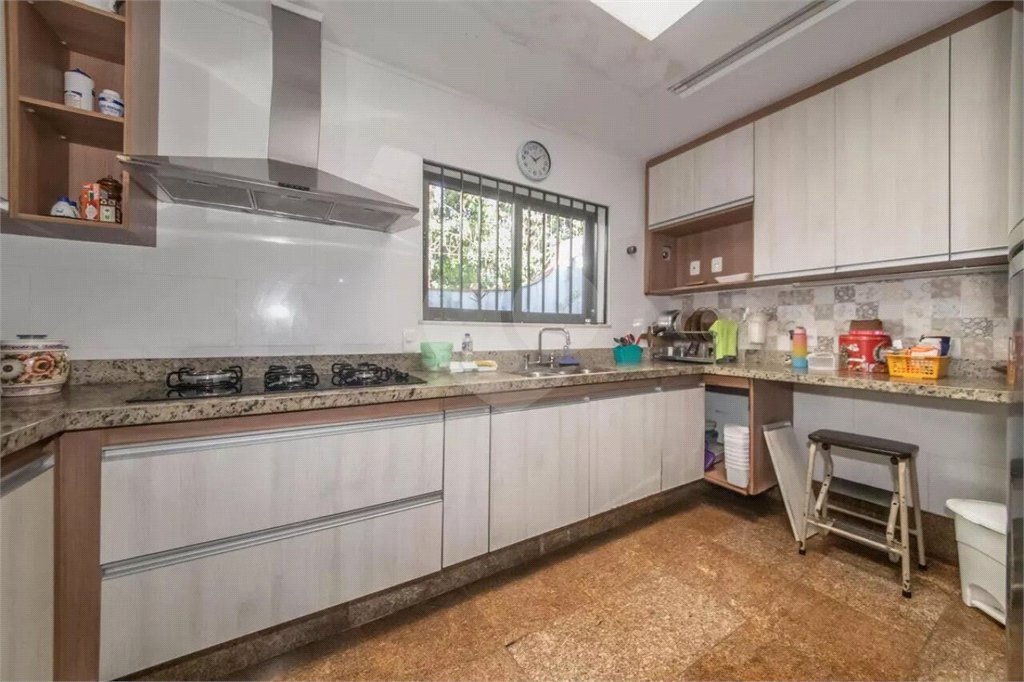 Casa Alto Padrão.Localização excelente. Venha conhecer. Agende uma visita.