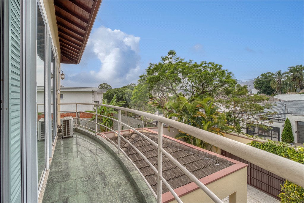 Casa à venda com 4 suítes em Chácara Monte Alegre, São Paulo, SP