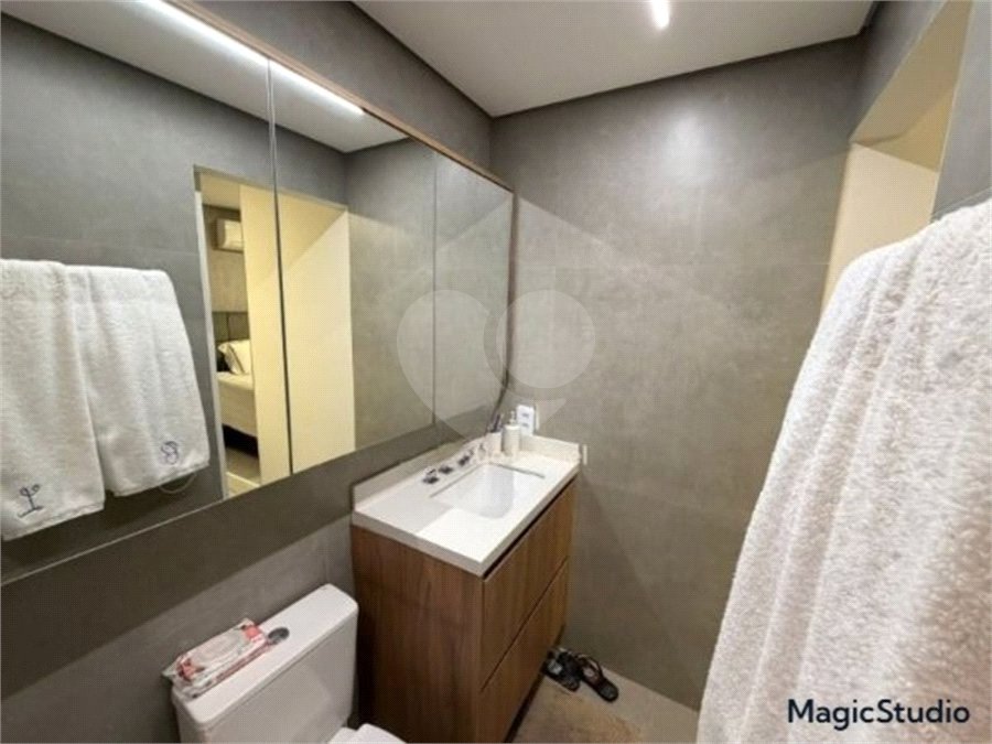 Apartamento com 120m², 3 dormitórios, sendo 3 suítes, 2 vagas de garagem, à venda no Tatuapé.
