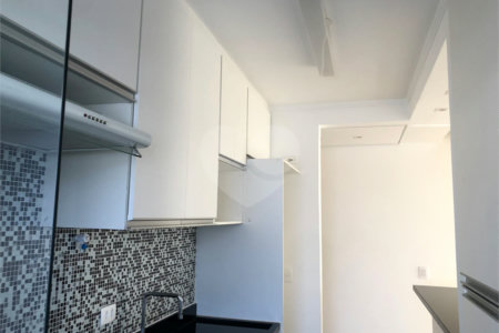 Lindo Apartamento com Varanda integrada