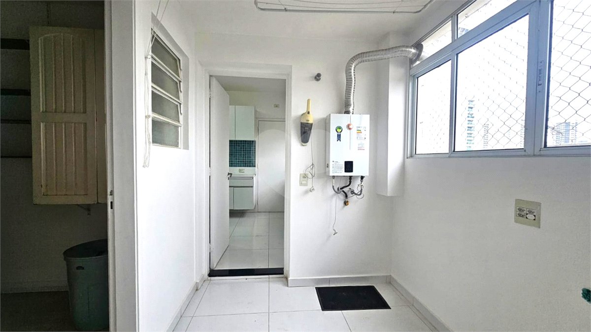 Apartamento para alugar com 3 quartos, sendo 1 suíte, em Granja Julieta, São Paulo, SP