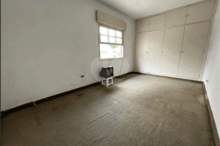 Sobrado com 180m², 3 quartos e 2 vagas