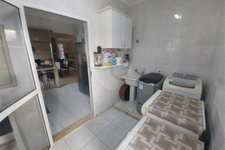 Casa Térrea Disponível para Locação e Venda no Condomínio Vilaggio Capriccio