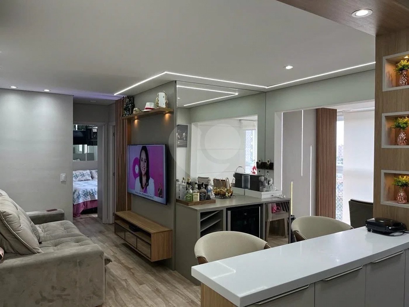 Apartamento com 2 dormitórios , sendo 1 suíte , 2 vagas , à venda no bairro Jardim , em Santo André.