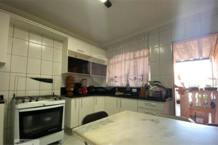 Sobrado de vila à venda – 140m²