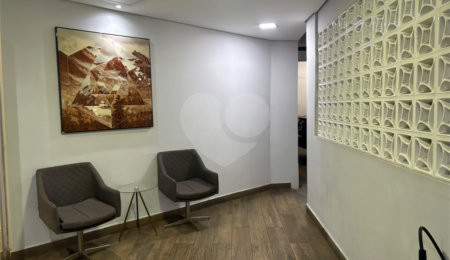 Apartamento à venda com 3 quartos, sendo 1 suíte,  em Chácara Cruzeiro do Sul, São Paulo, SP
