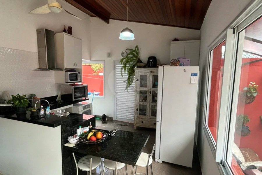 Casa à venda com 6 quartos, sendo 5 suítes, em Morada da Praia, Bertioga, SP
