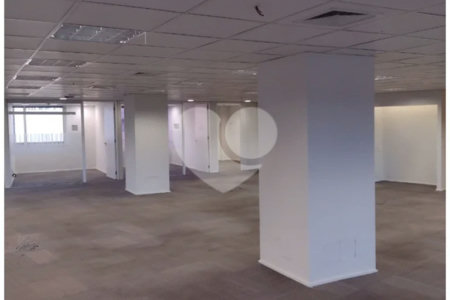 Conjunto comercial para locação na Vila Olímpia 384,81 m², 7 vagas de garagem