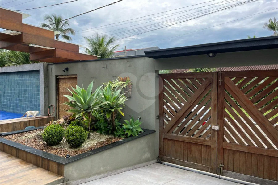 Casa à venda com 4 suítes em Boracéia, São Sebastião, SP
