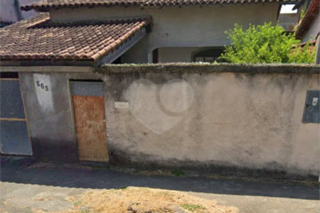 CASA LINEAR PRECISANDO DE REFORMA, 2 QUARTOS COM SUÍTE À VENDA, 121M² DE AREA CONSTRUIDA- CAMPO GRANDE