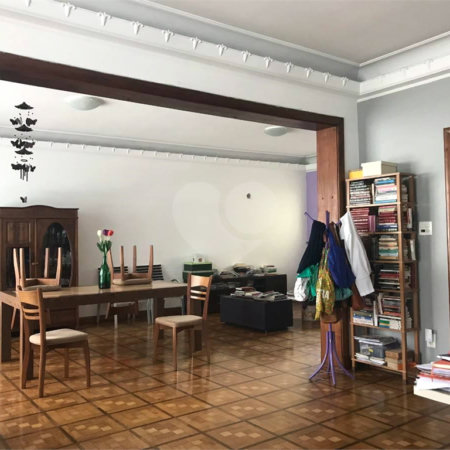 Apartamento na Bela Vista de 345m2 com 4 quartos (sendo 1 suíte.