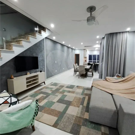 CASA A VENDA 163M², 3 DORMITORIOS,1 SUITE, 2 VAGAS - JARDIM DAS INDUSTRIAS - SÃO JOSÉ DOS CAMPOS/SP.