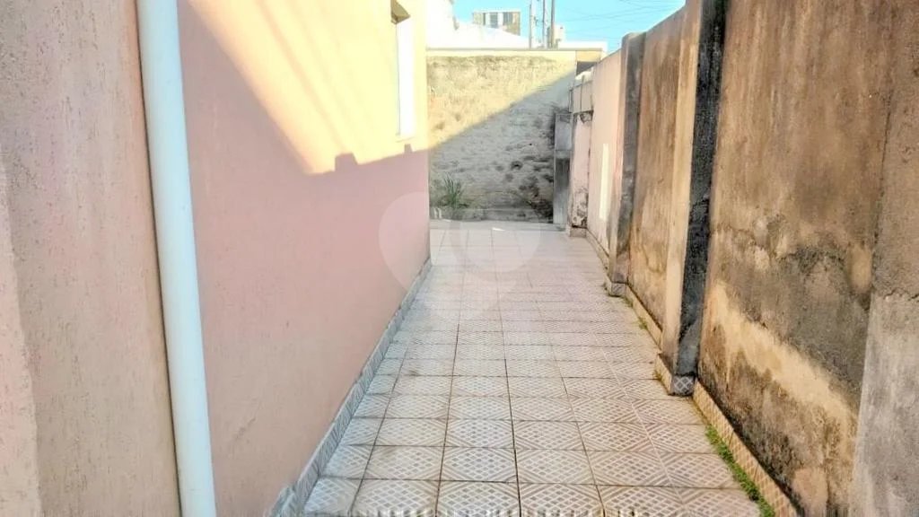 Sobrado espaçoso de esquina no bairro da Mooca!