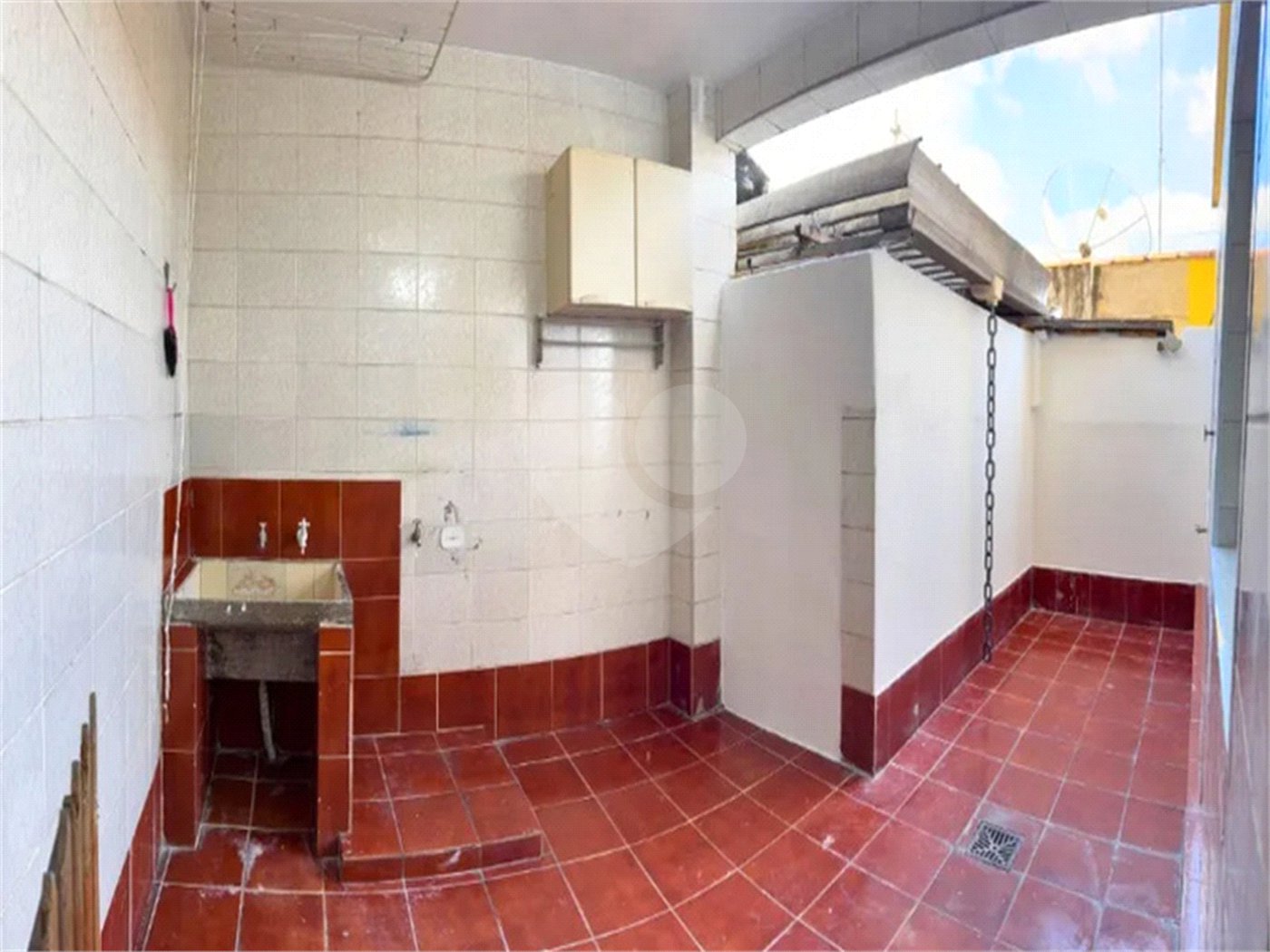 Excelente oportunidade para investidores: três casas locadas, renda mensal imediata e localização estratégica na Saúde!!
