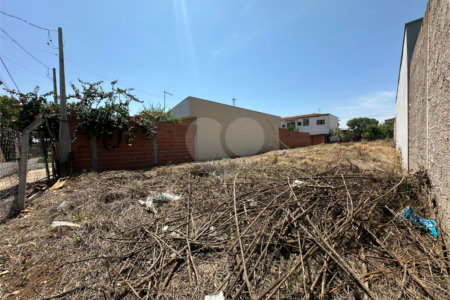 Terreno a venda na Vila Brasília