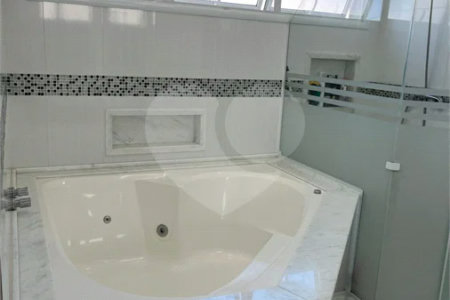 Lindo Sobrado com 3 suítes, à venda, 290 m², por R$ 2.340.000,00 no condomínio Helvetia Park em Indaiatuba/SP.