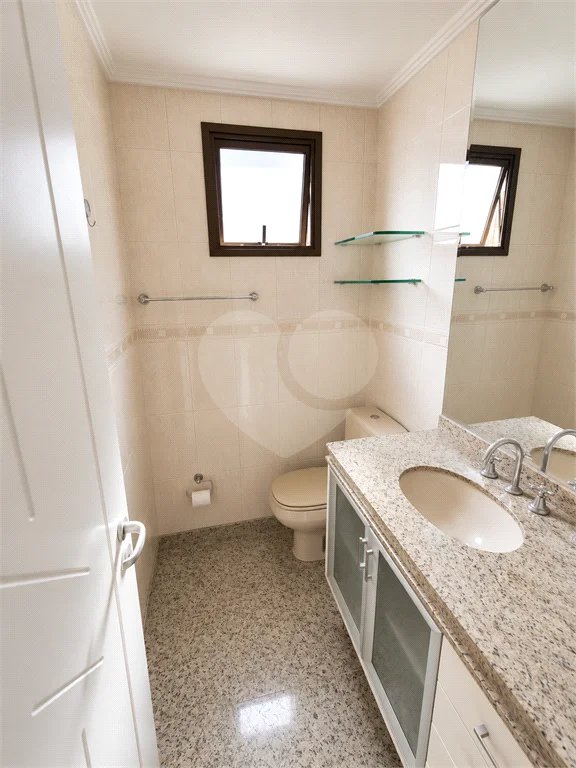 Excelente apartamento à venda na Vila Reg. Feijó