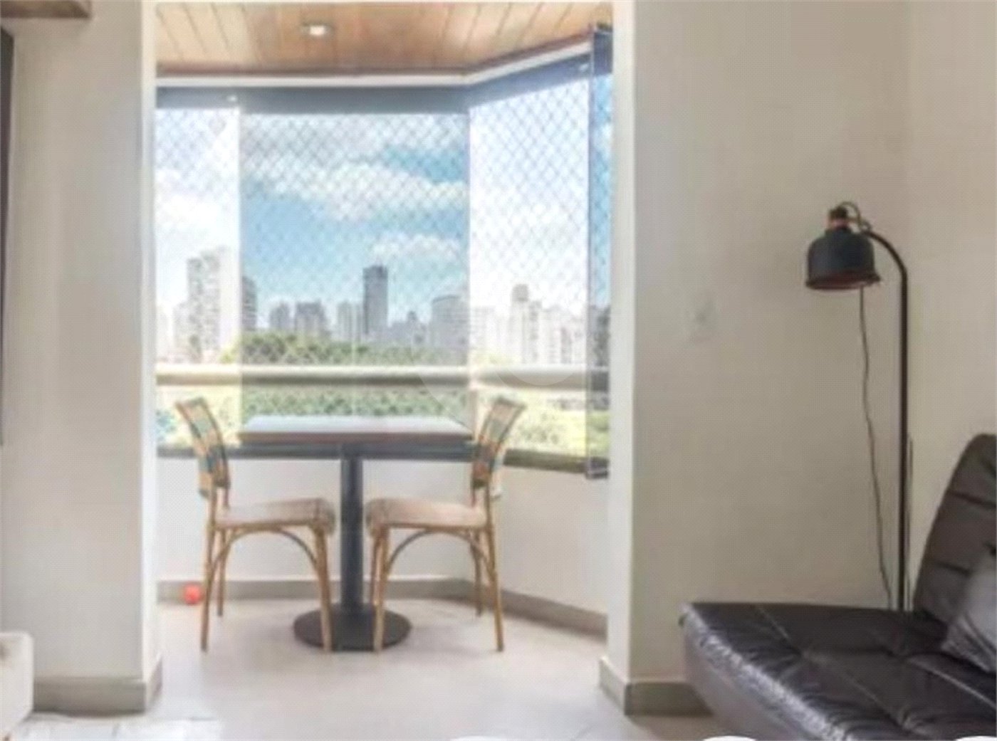 APARTAMENTO A VENDA 1 DORM NO PARAISO