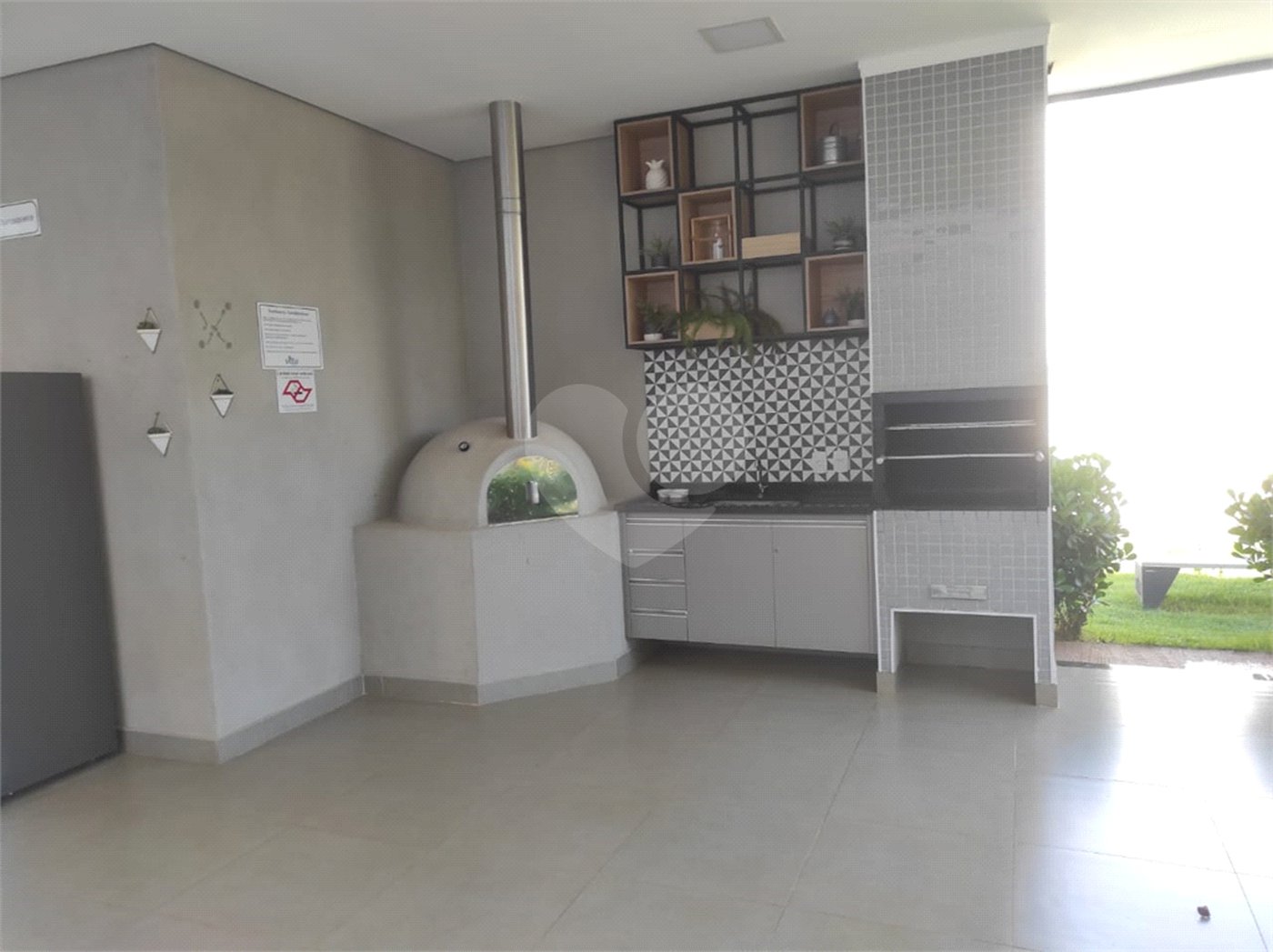 Apartamento no Condomínio Ipê Branco .