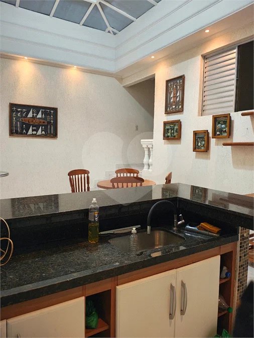 SOBRADO COMERCIAL PARA LOCAÇÃO NO RUDGE RAMOS | 197 m²