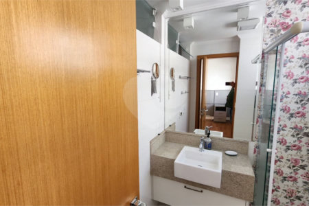 Apartamento no Condomínio Edifício Manaus em Ribeirão Preto para Venda
