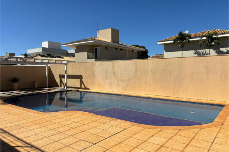 Casa á venda condomínio Damha I