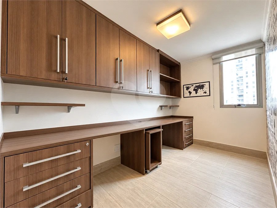 Apartamento com 3 dormitórios sendo 1 suíte à venda em Higienópolis, São Paulo - SP