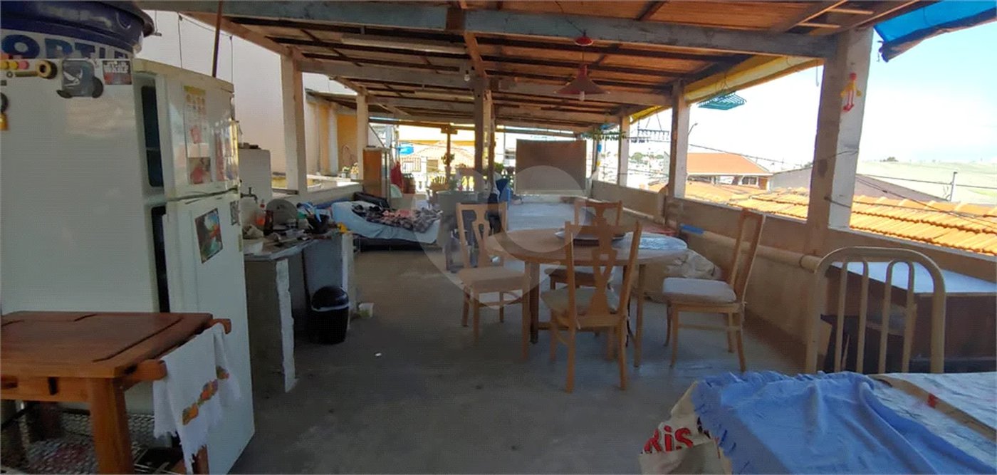 Casa com 156 m², 2 quartos, garagem para 3 carros, à venda no bairro Cerâmica em São Caetano do Sul