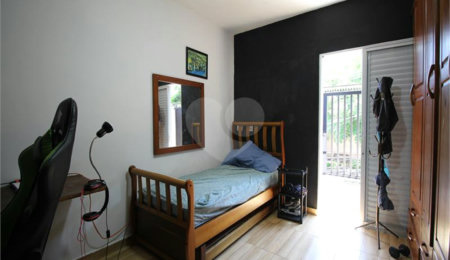 Casa à venda com 3 quartos, sendo 1 suíte, em Vila Clementino, São Paulo, SP