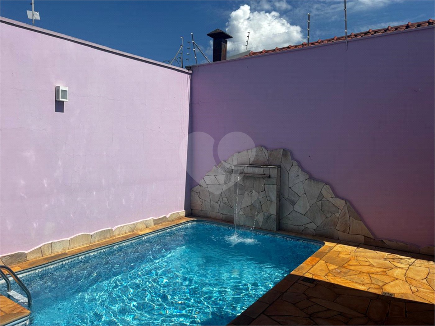 Casa á venda no bairro Itamarati