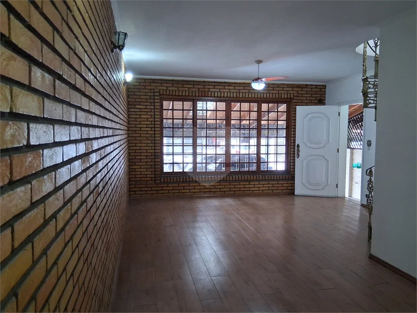 Casa ampla com 3 dormitórios, 2 vagas , quintal Parada Inglesa