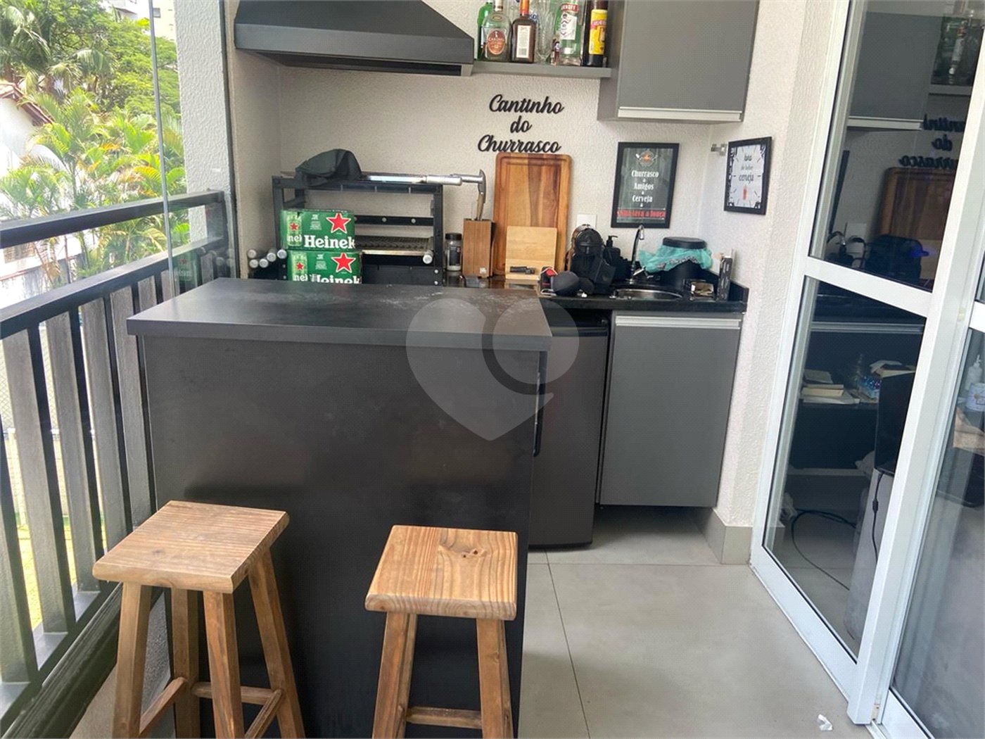 Apartamento à venda Campo Belo, 74 m², 3 dormitórios, 1 suíte, varanda gourmet, 2 vagas, depósito
