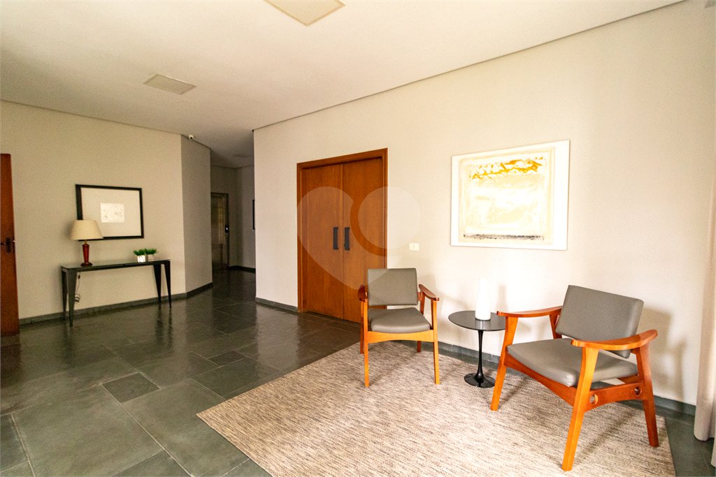 Cobertura à venda com 3 quartos, sendo 2 suítes, em Vila Olímpia, São Paulo, SP