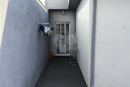 Casa térrea a venda no Jardim Embaré