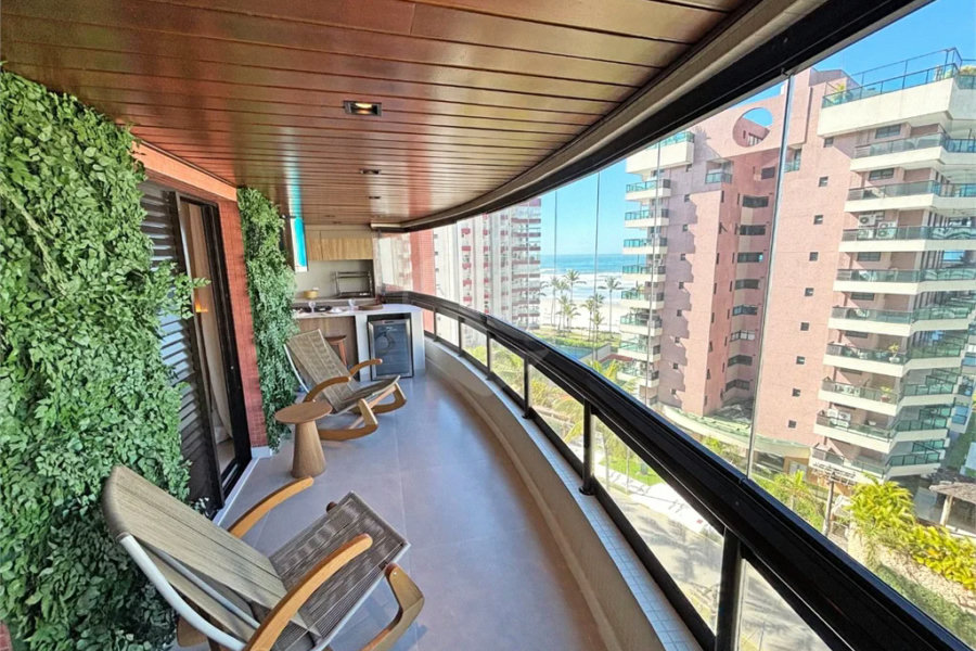 Apartamento à venda com 3 quartos, sendo 2 suítes,  em Riviera de São Lourenço, Bertioga, SP