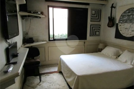 APARTAMENTO COM 4 DORMITÓRIOS E 4 VAGAS À VENDA NA MOOCA