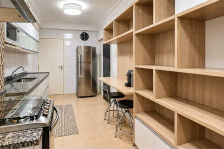 Apartamento com 3 dormitórios, 1 suíte, sala ampliada, varanda gourmet, planejados e 2 vagas. Condomínio com lazer completo e ótima localização em São Bernardo do Campo.